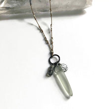 Load image into Gallery viewer, Sea Glass Cluster Neckalce