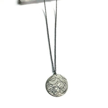 Load image into Gallery viewer, Large Silver Startrail Coin Necklace